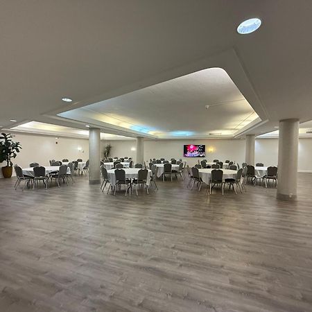 The Albany Hotel 외부 사진