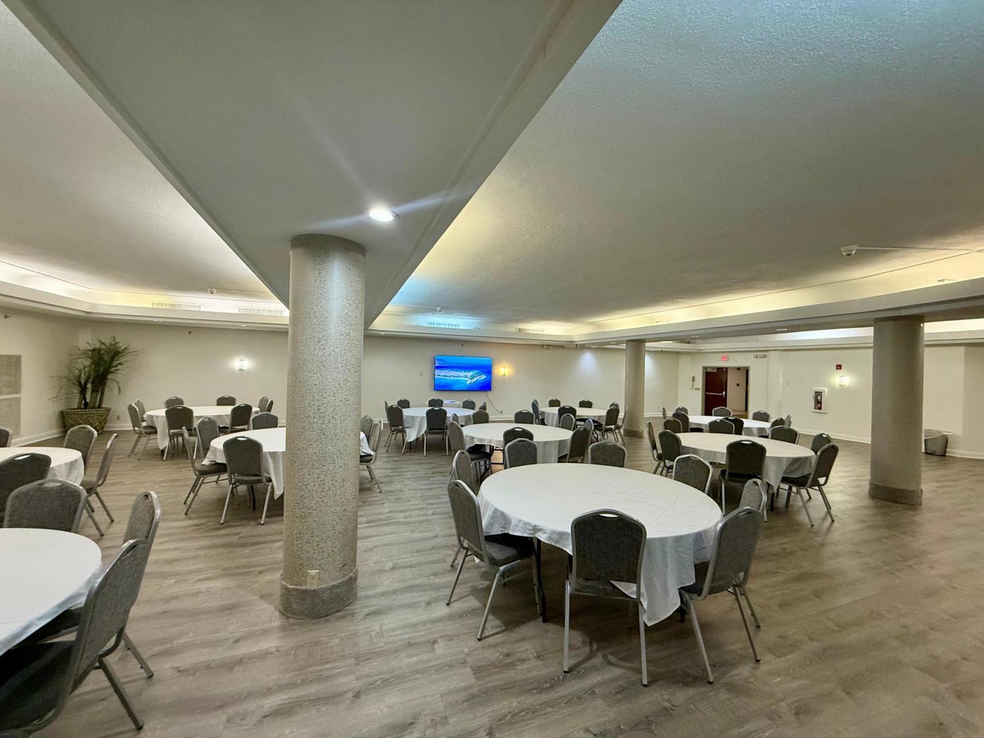 The Albany Hotel 외부 사진